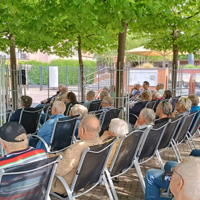 Buchlesung unter freiem Himmel